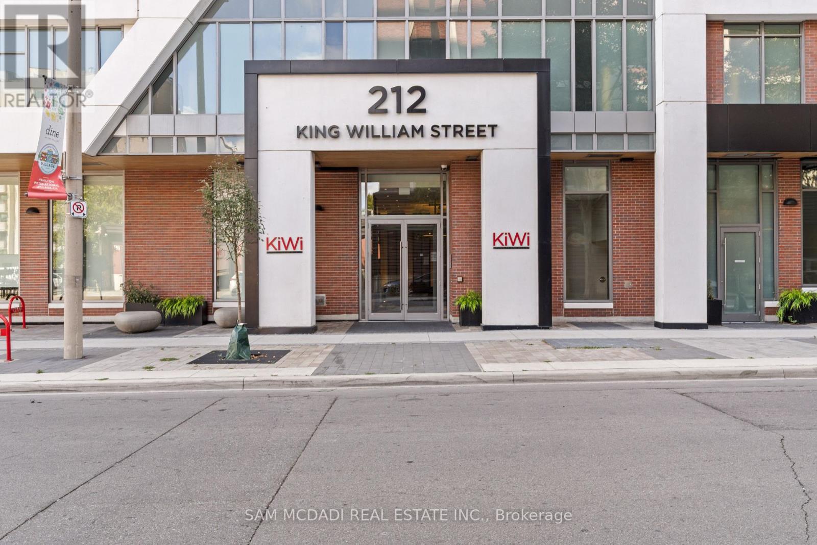 1305 - 212 King William Street, Hamilton, Ontario  L8R 0A7 - Photo 3 - X12443911
