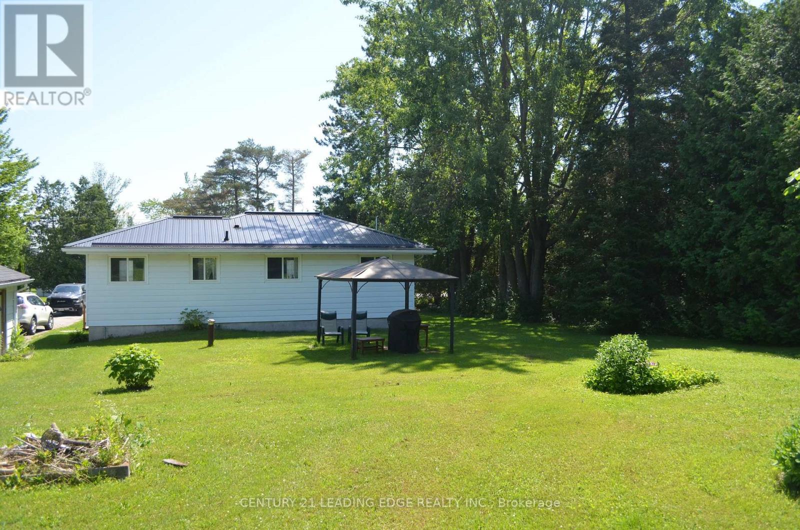 259 George Drive, Kawartha Lakes (Bobcaygeon), Ontario  K0M 1A0 - Photo 4 - X12443936