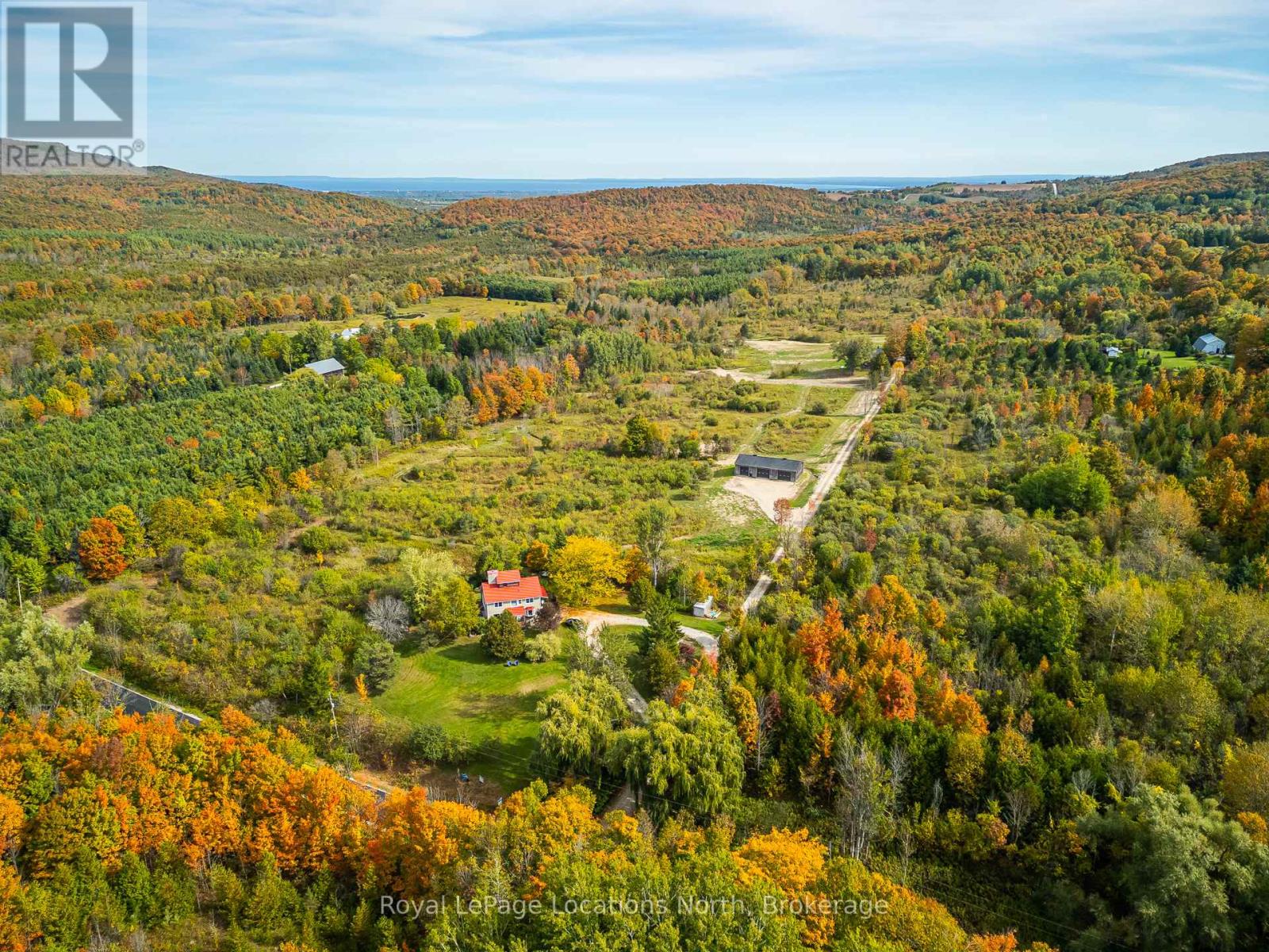 635019 Pretty River Road, Blue Mountains, Ontario  L0M 1P0 - Photo 2 - X12443927