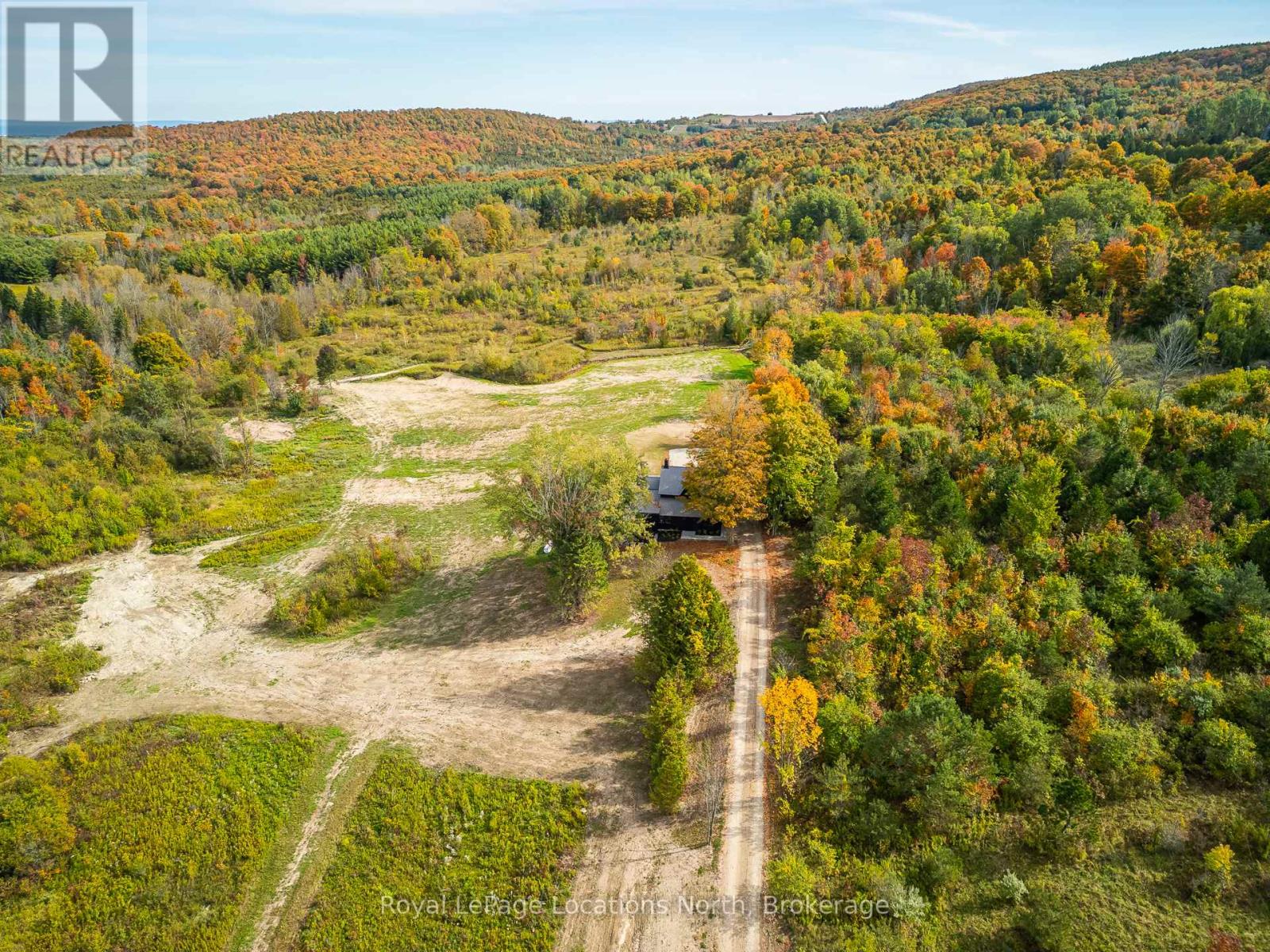 635019 Pretty River Road, Blue Mountains, Ontario  L0M 1P0 - Photo 46 - X12443927