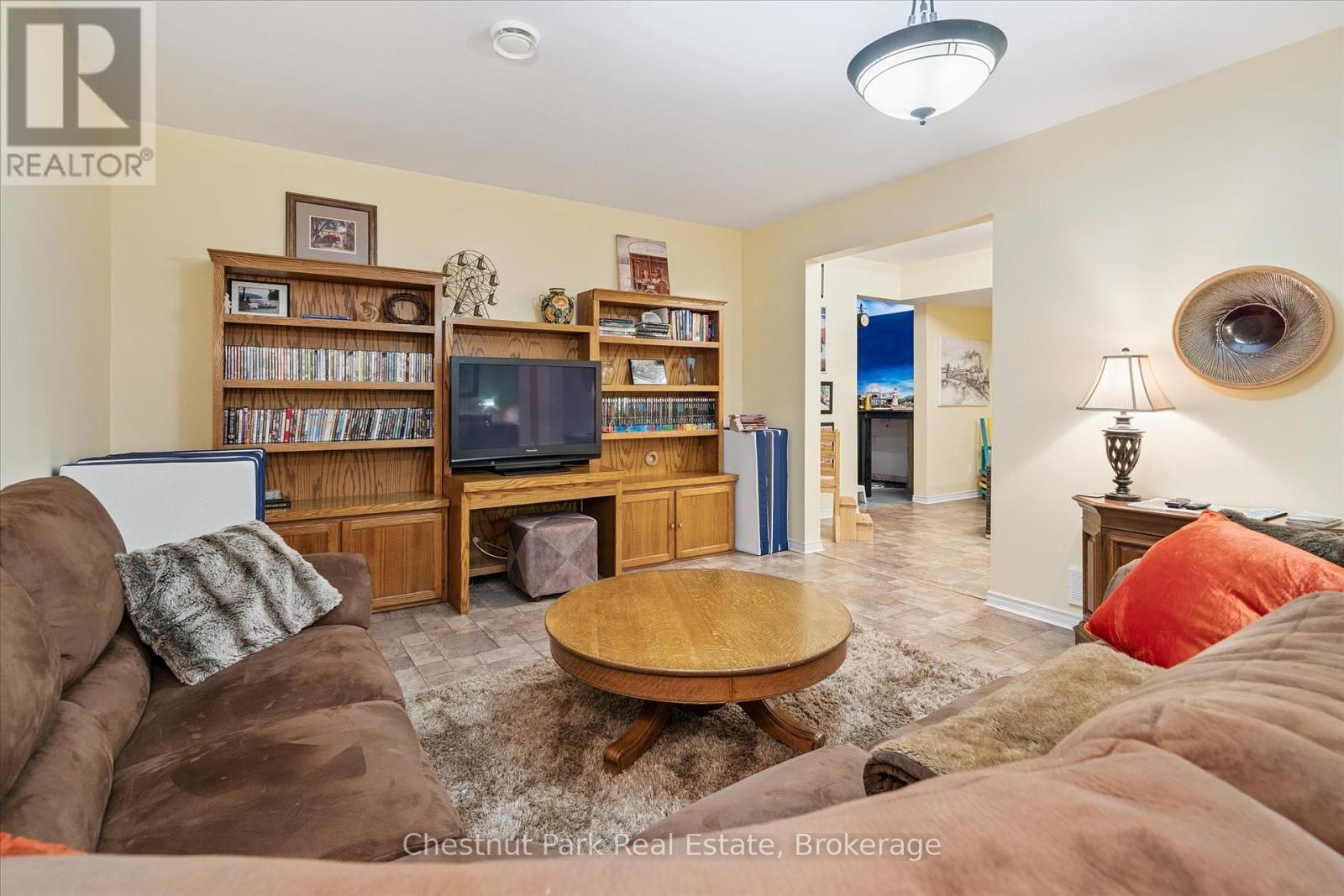 1222 Hamill's Point, Muskoka Lakes, Ontario  P0C 1H0 - Photo 24 - X12444088