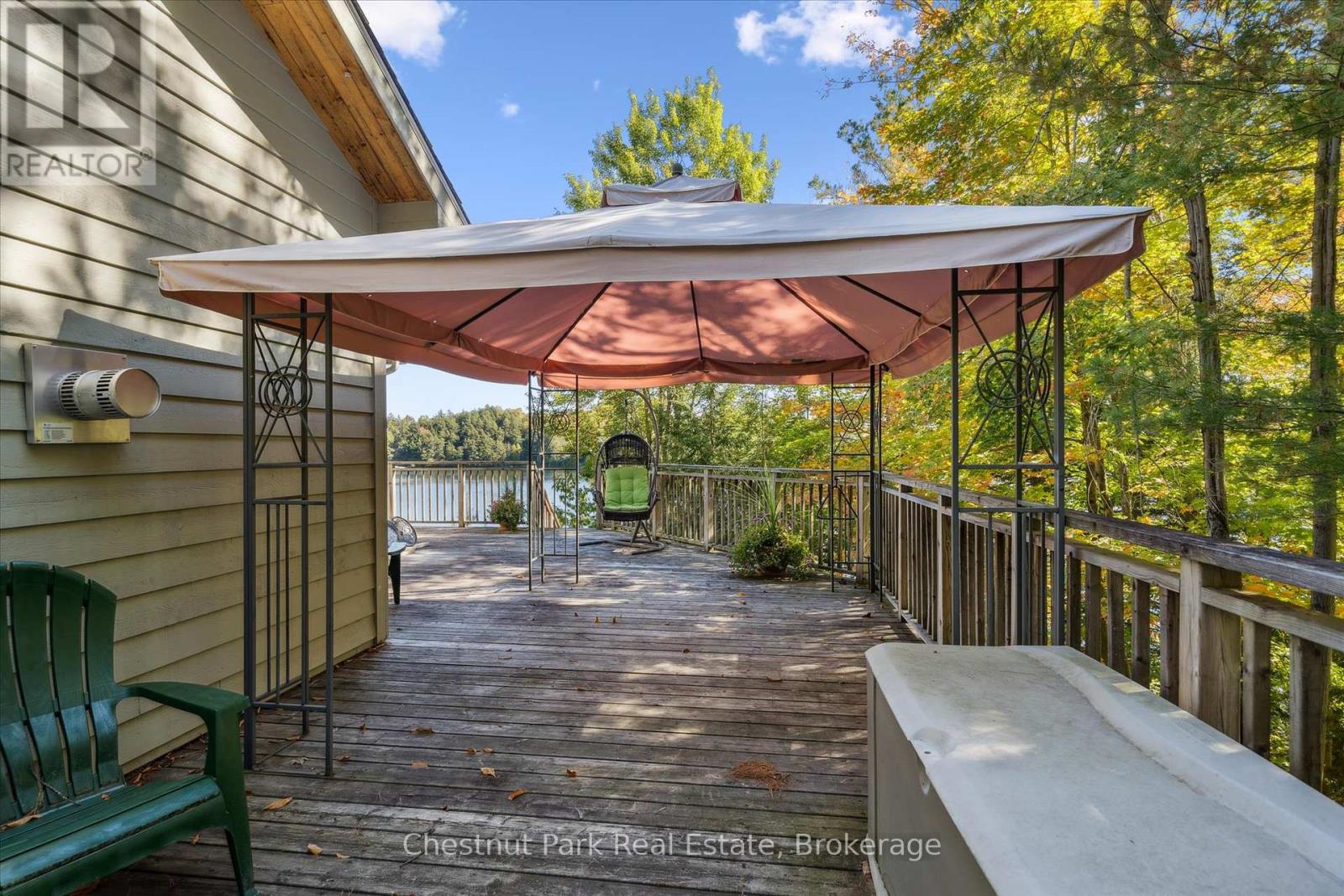 1222 Hamill's Point, Muskoka Lakes, Ontario  P0C 1H0 - Photo 32 - X12444088