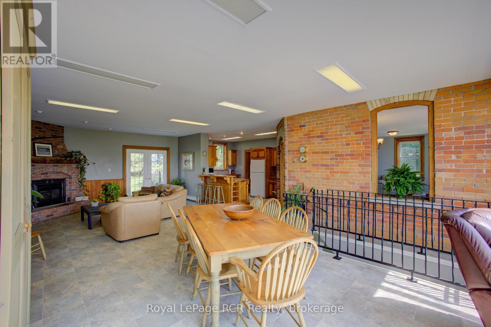 7120 Sixth Line, Centre Wellington, Ontario  N0B 1J0 - Photo 15 - X12444132