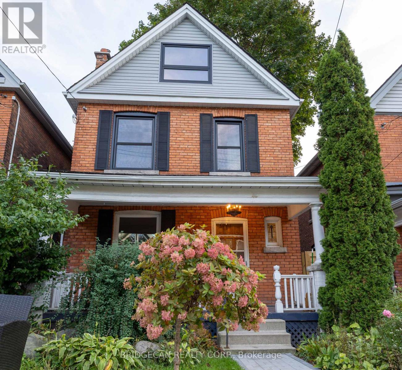 21 Sunset Avenue, Hamilton (Strathcona), Ontario  L8R 1V7 - Photo 4 - X12440211