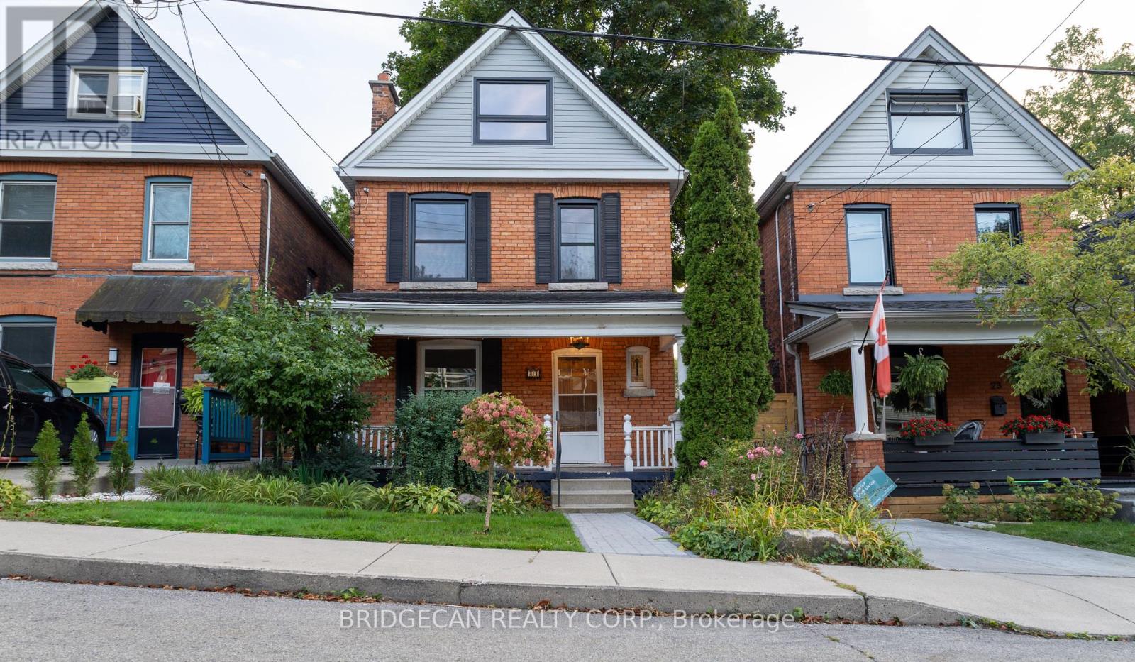 21 Sunset Avenue, Hamilton (Strathcona), Ontario  L8R 1V7 - Photo 3 - X12440211
