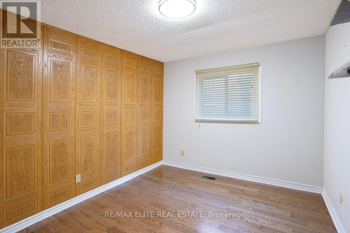 Main - 219 Connaught Avenue, Toronto, Ontario  M2M 1H6 - Photo 16 - C12441947