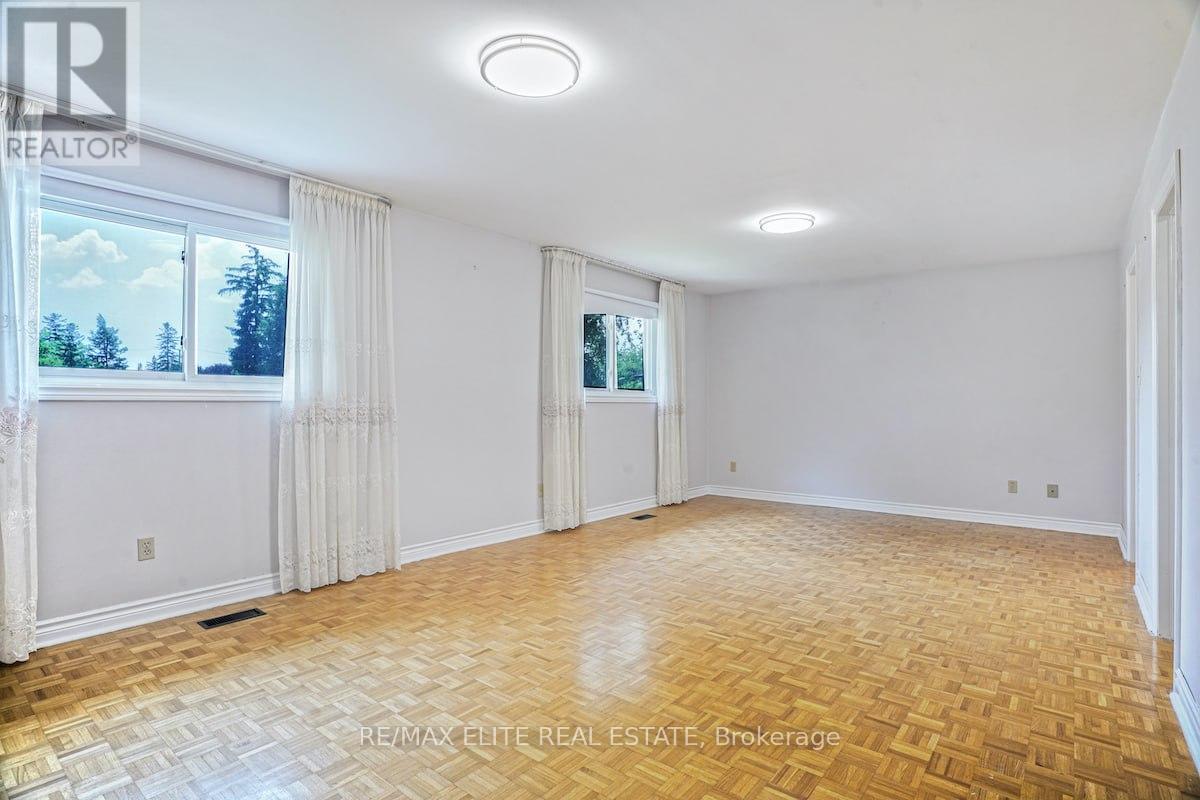 Main - 219 Connaught Avenue, Toronto, Ontario  M2M 1H6 - Photo 18 - C12441947