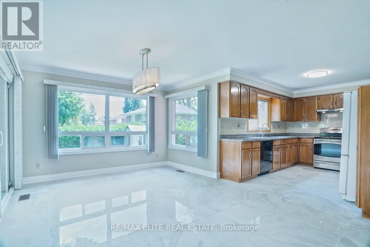 Main - 219 Connaught Avenue, Toronto, Ontario  M2M 1H6 - Photo 8 - C12441947