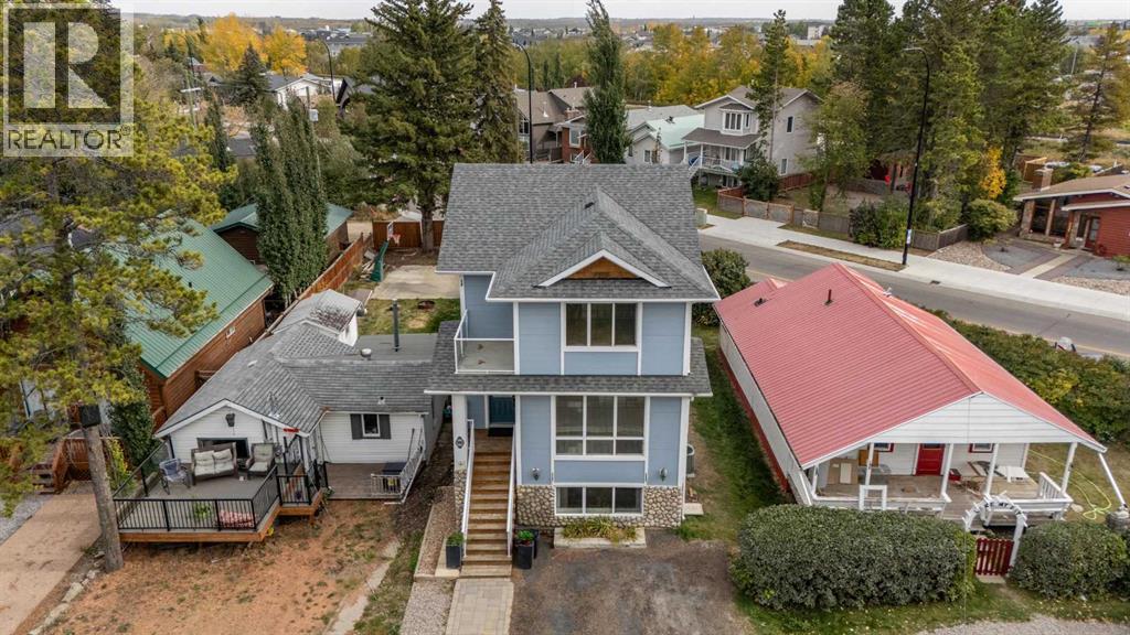 5005 40 Street, Sylvan Lake, Alberta  T4S 1B7 - Photo 3 - A2261094