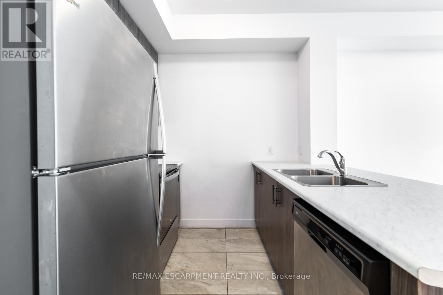 326 - 450 Dundas Street, Hamilton, Ontario  L8B 1Z2 - Photo 8 - X12438823