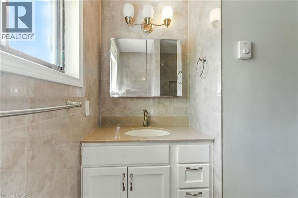 5 Windermere Road, St. Catharines, Ontario  L2T 3W1 - Photo 19 - 40776228