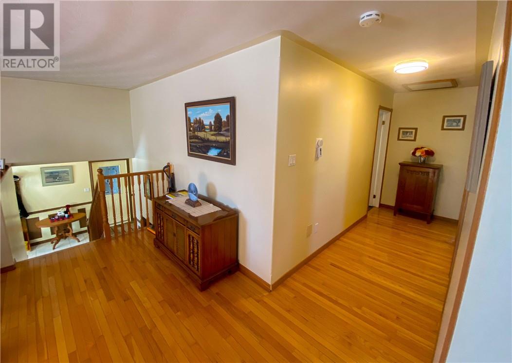 10 Vanhorn Street, Gore Bay, Ontario  P0P 1H0 - Photo 17 - 2120584