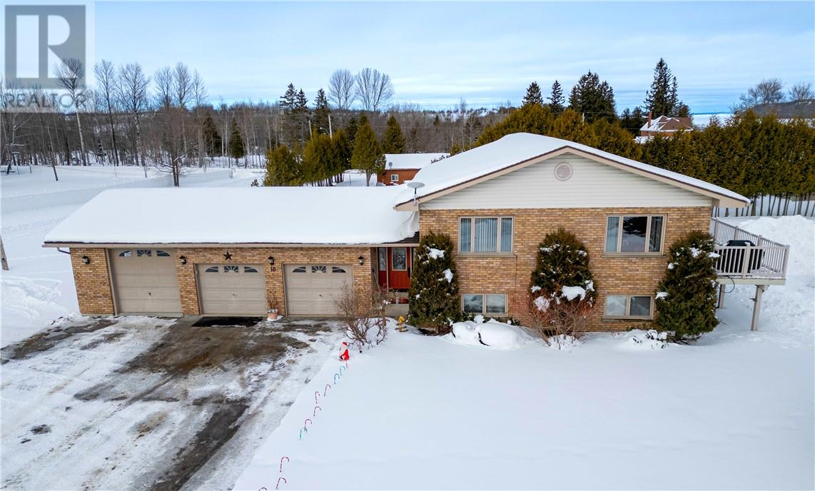 10 Vanhorn Street, Gore Bay, Ontario  P0P 1H0 - Photo 49 - 2120584