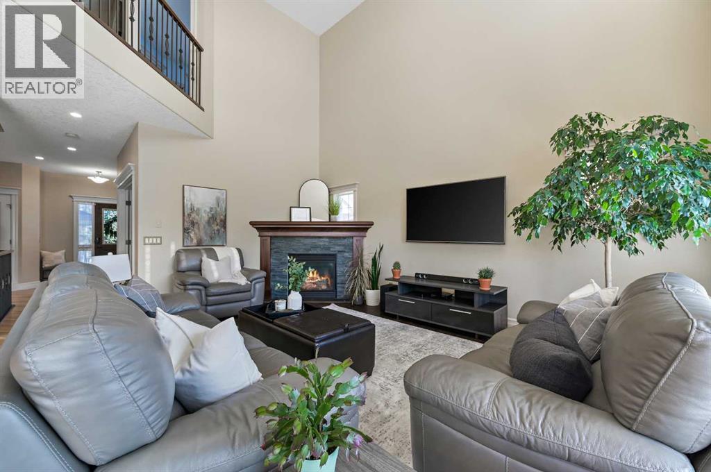 147 Coopers Hill Sw, Airdrie, Alberta  T4B 0B9 - Photo 7 - A2259842