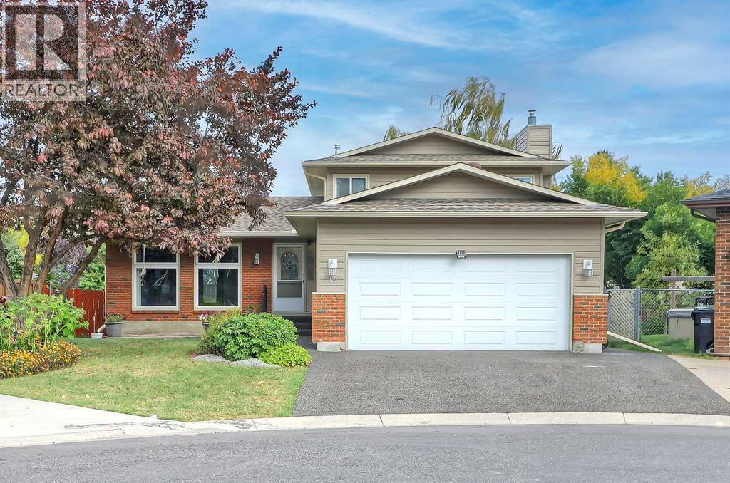 40 Woodview Court Sw, Calgary, Alberta  T2W 4X4 - Photo 1 - A2261139
