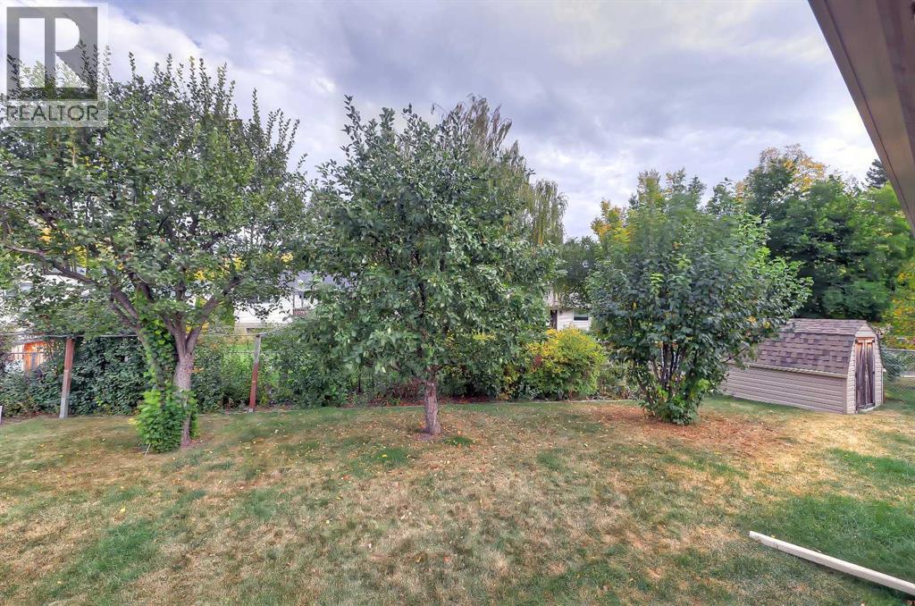 40 Woodview Court Sw, Calgary, Alberta  T2W 4X4 - Photo 44 - A2261139