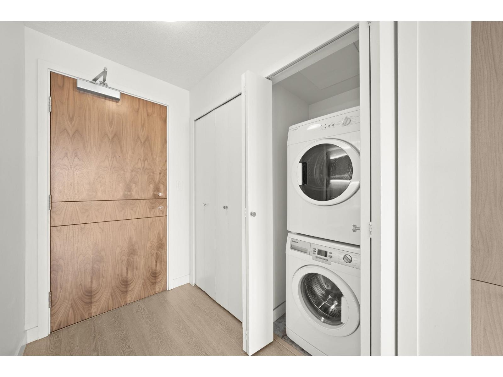 3112 13696 100 Avenue, Surrey, British Columbia  V3T 0L5 - Photo 2 - R3054934