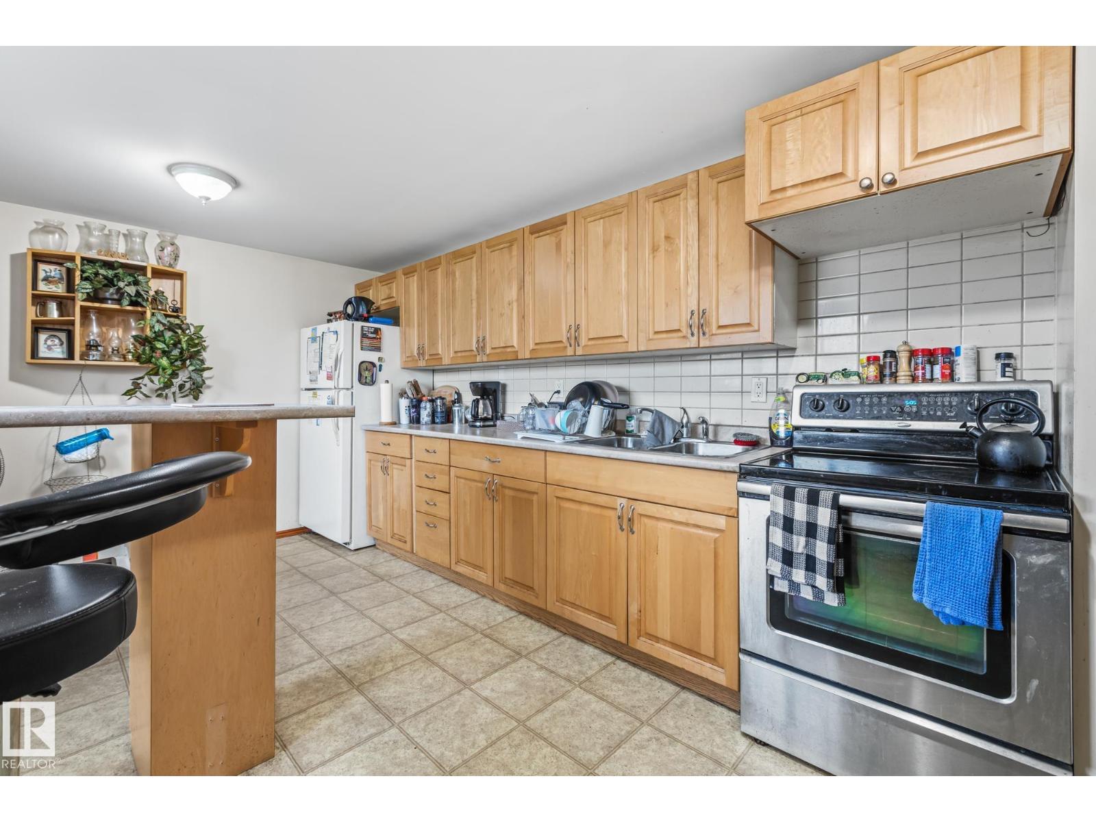 12903/12905 96 St Nw, Edmonton, Alberta  T5E 4B2 - Photo 25 - E4460744
