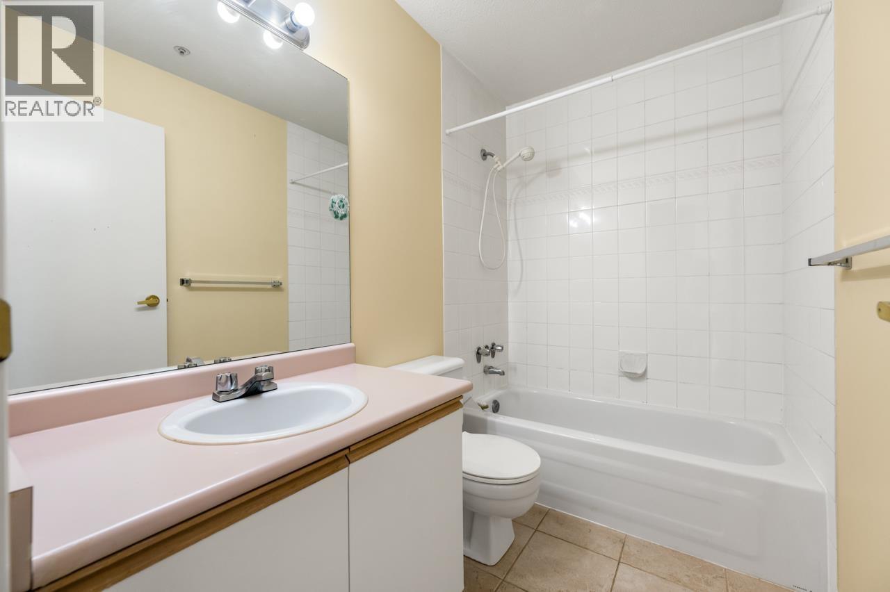 211 2211 No. 4 Road, Richmond, British Columbia  V6X 3X1 - Photo 5 - R3050531