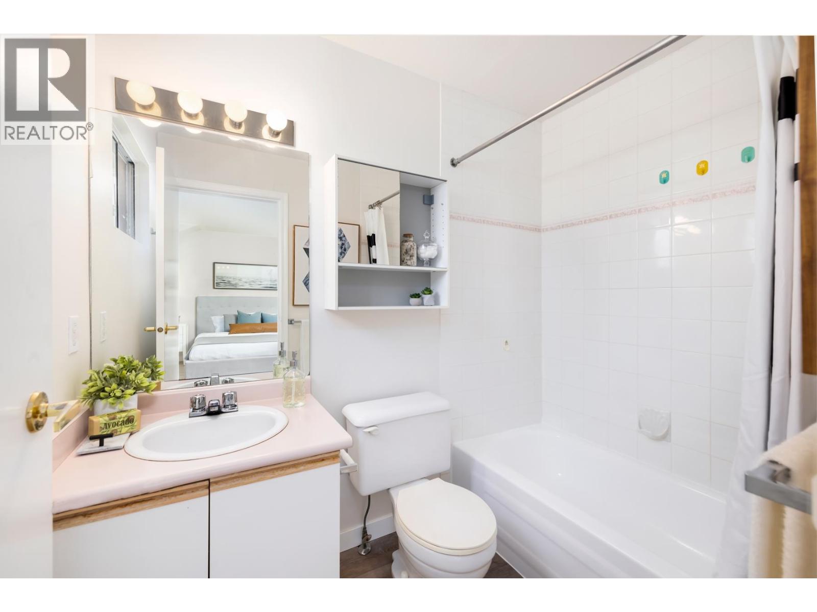 211 2211 No. 4 Road, Richmond, British Columbia  V6X 3X1 - Photo 8 - R3050531