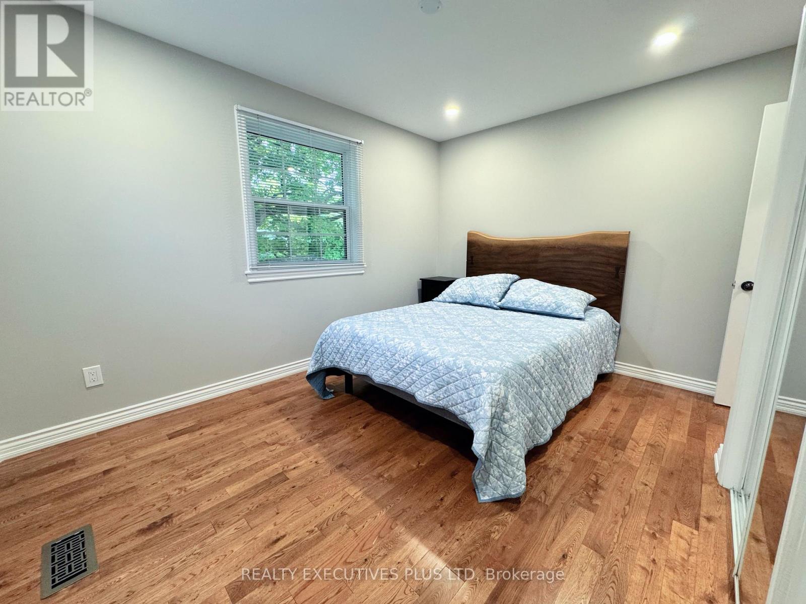 33 Gibson Lake Drive, Caledon, Ontario  L7E 4B3 - Photo 24 - W12443681