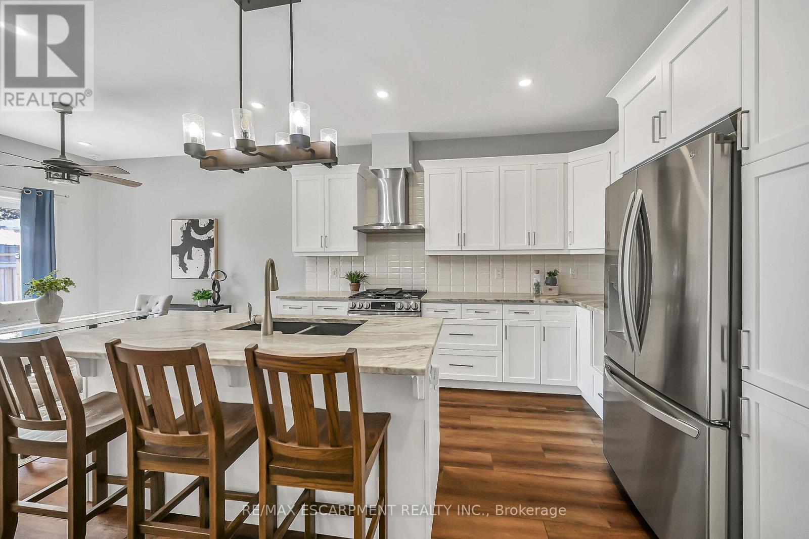 13a Cumberland Street, Brantford, Ontario  N3S 7J6 - Photo 8 - X12420874