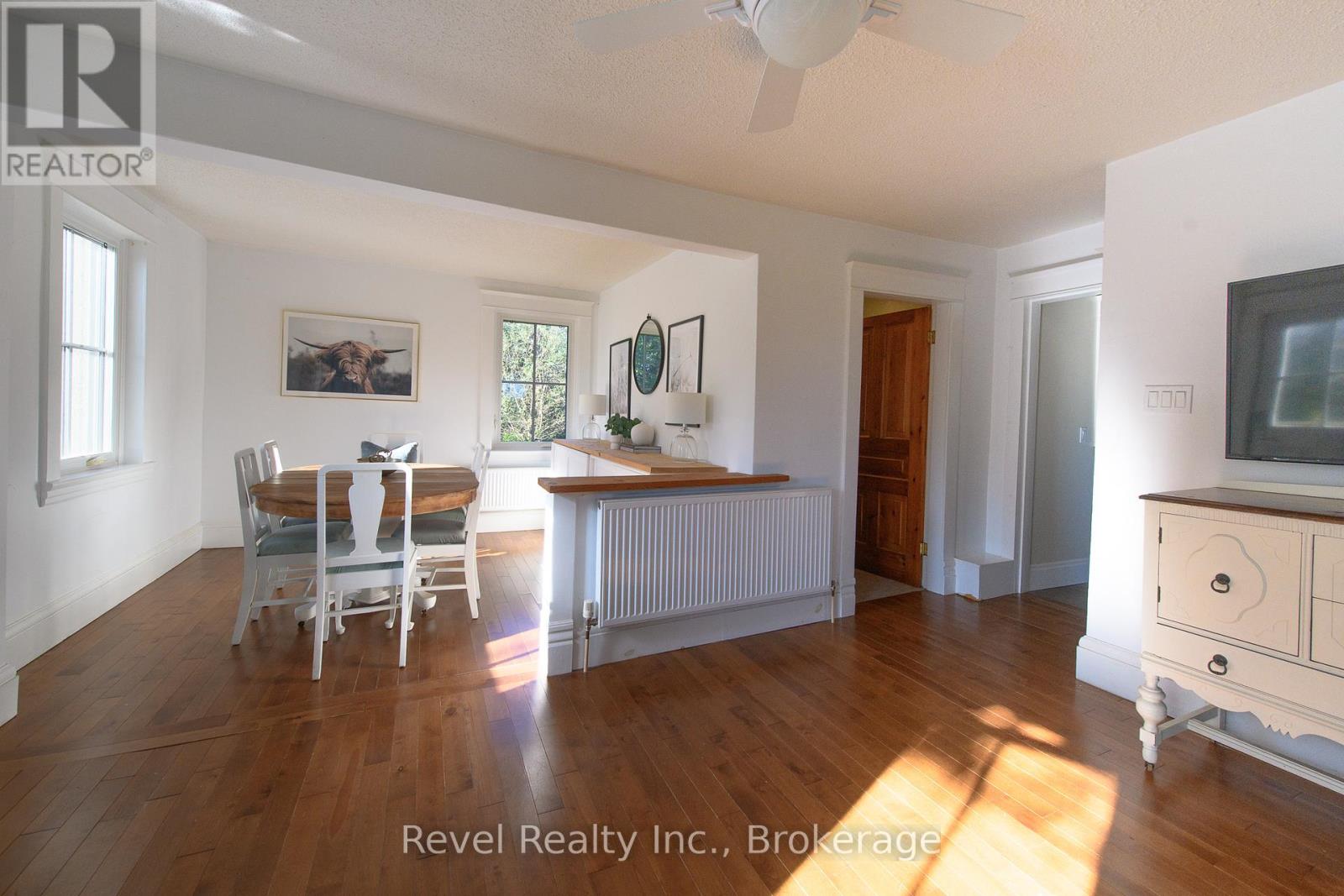 6905 Regent Street, Clearview, Ontario  L9Y 3Z1 - Photo 18 - S12444190