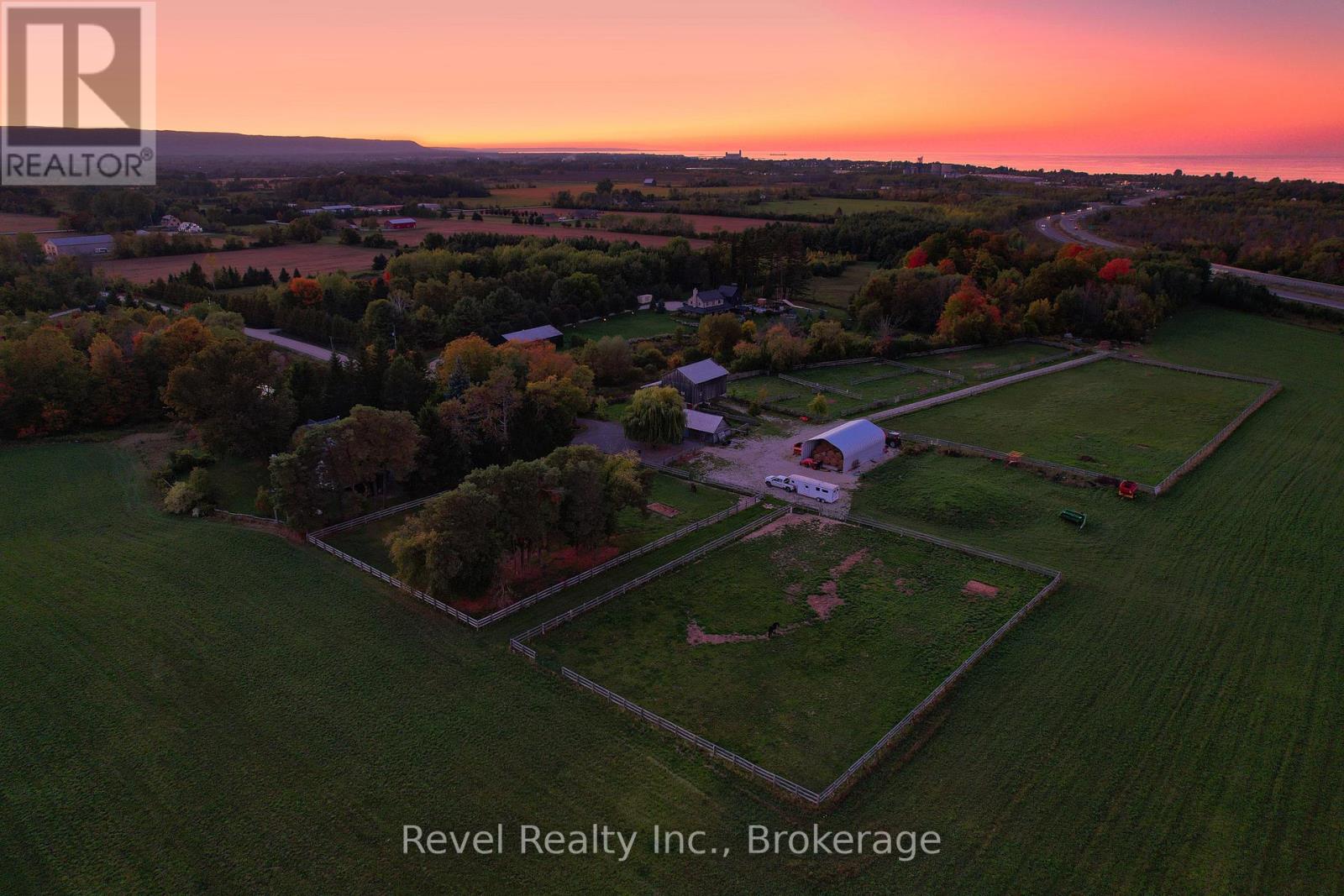 6905 Regent Street, Clearview, Ontario  L9Y 3Z1 - Photo 32 - S12444190