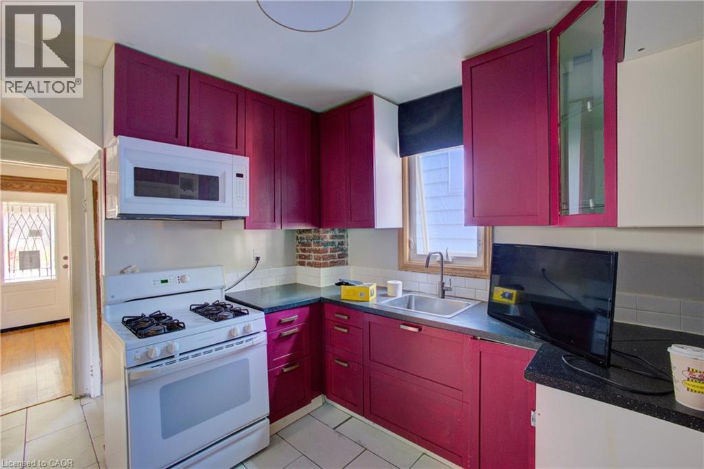 876 Hall Avenue, Windsor, Ontario  N9A 2M3 - Photo 16 - 40776355