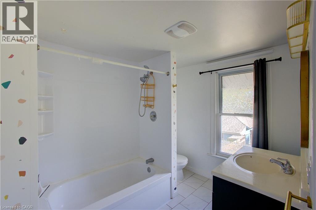 876 Hall Avenue, Windsor, Ontario  N9A 2M3 - Photo 22 - 40776355
