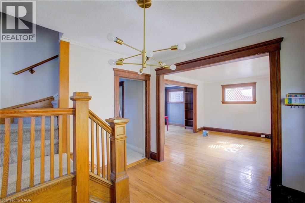 876 Hall Avenue, Windsor, Ontario  N9A 2M3 - Photo 6 - 40776355