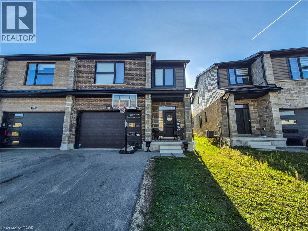 153 Otterbein Road, Kitchener, Ontario  N2B 0A8 - Photo 1 - 40774290