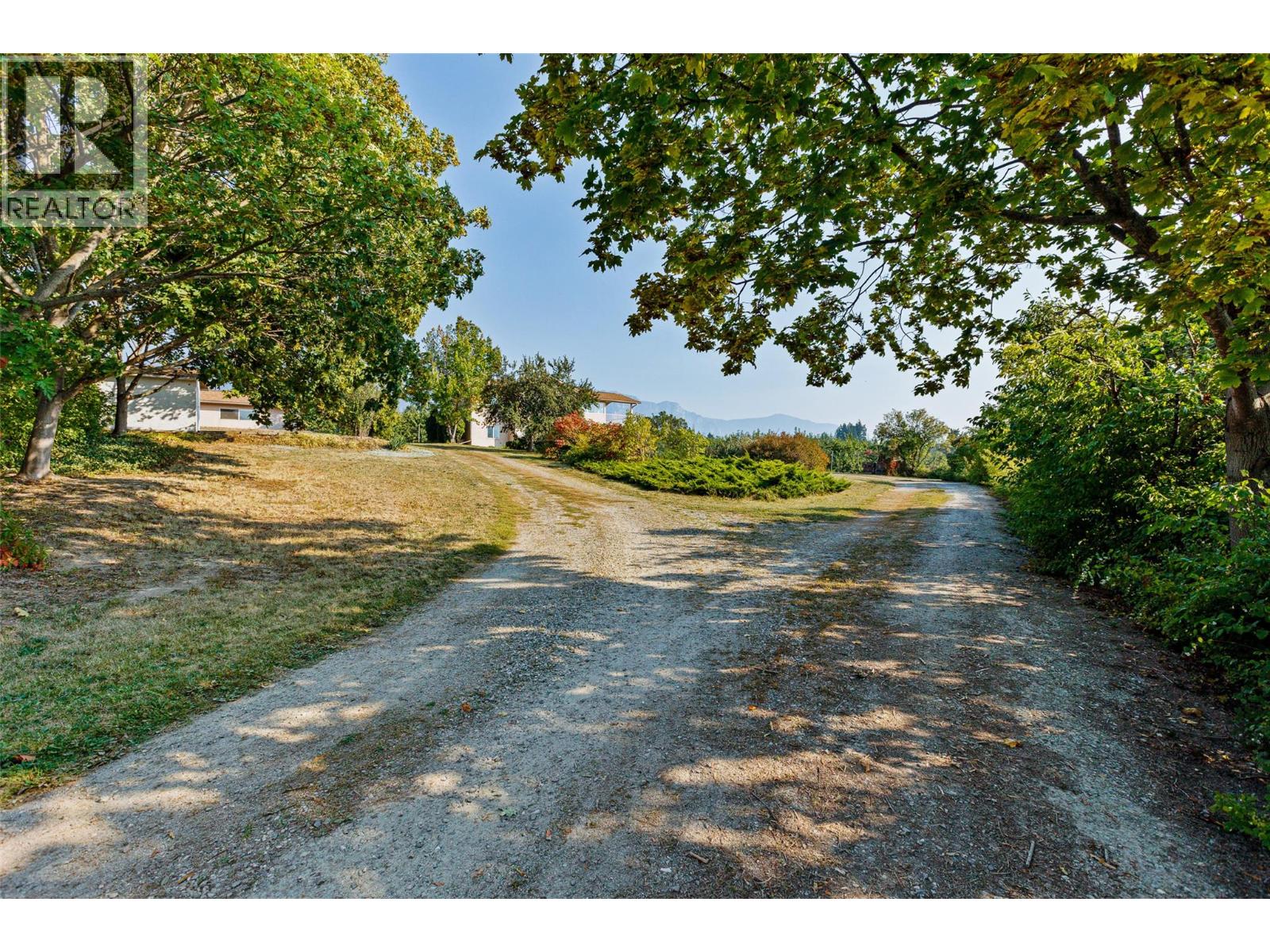 1701 Erickson Road, Creston, British Columbia V0B 1G3 - Photo 38 - 10364263