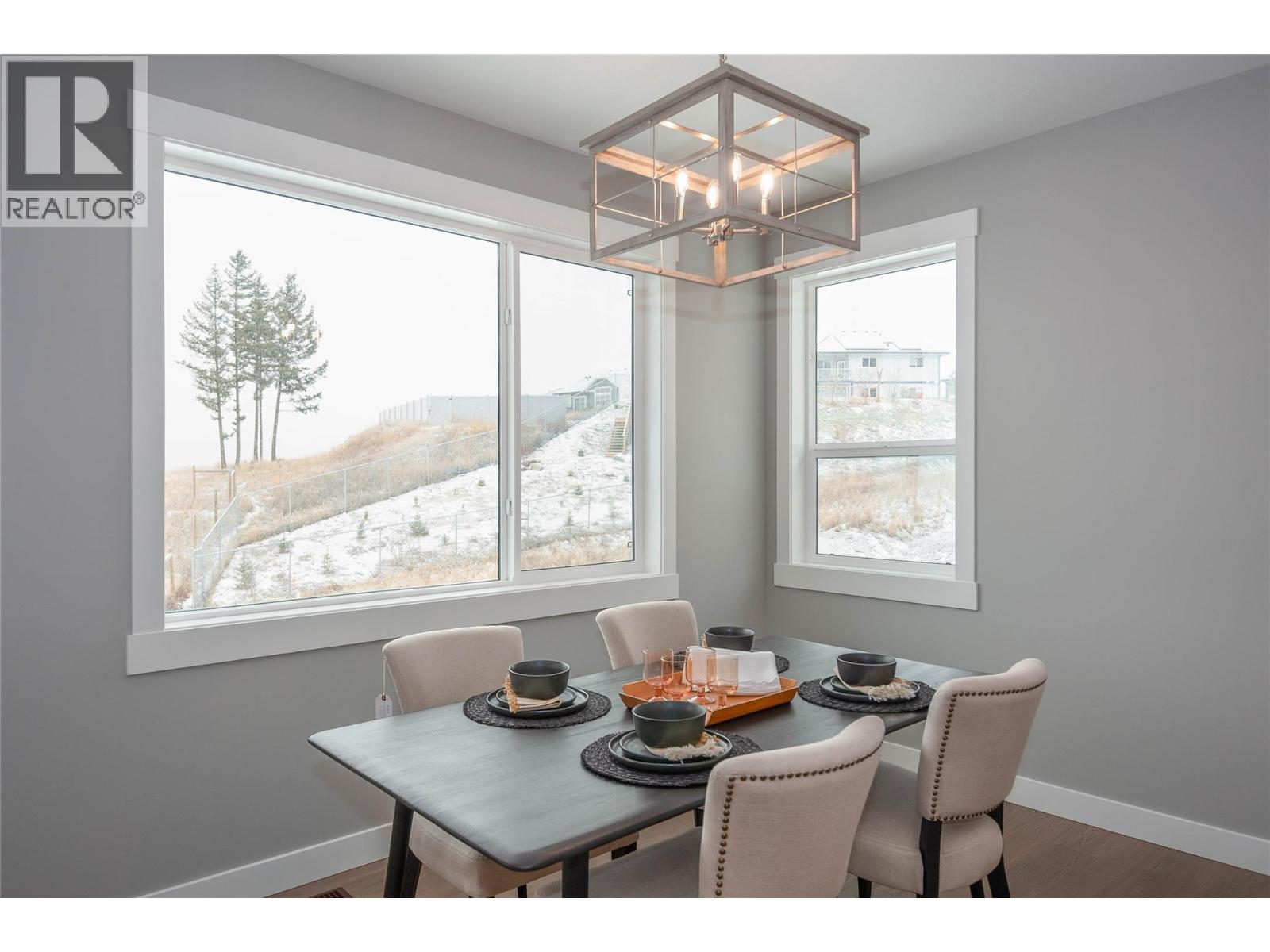 450 Poplar Drive, Logan Lake, British Columbia  V0K 1W0 - Photo 4 - 180639