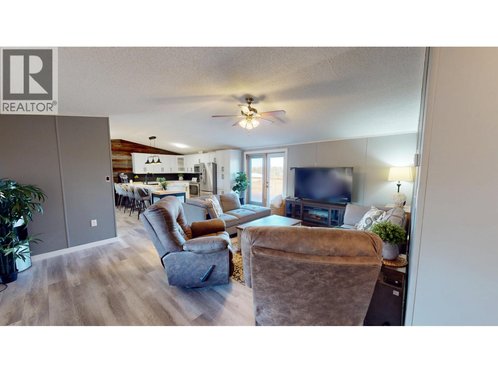 13673 283 Road, Fort St. John, British Columbia  V0C 1H0 - Photo 12 - R3055095