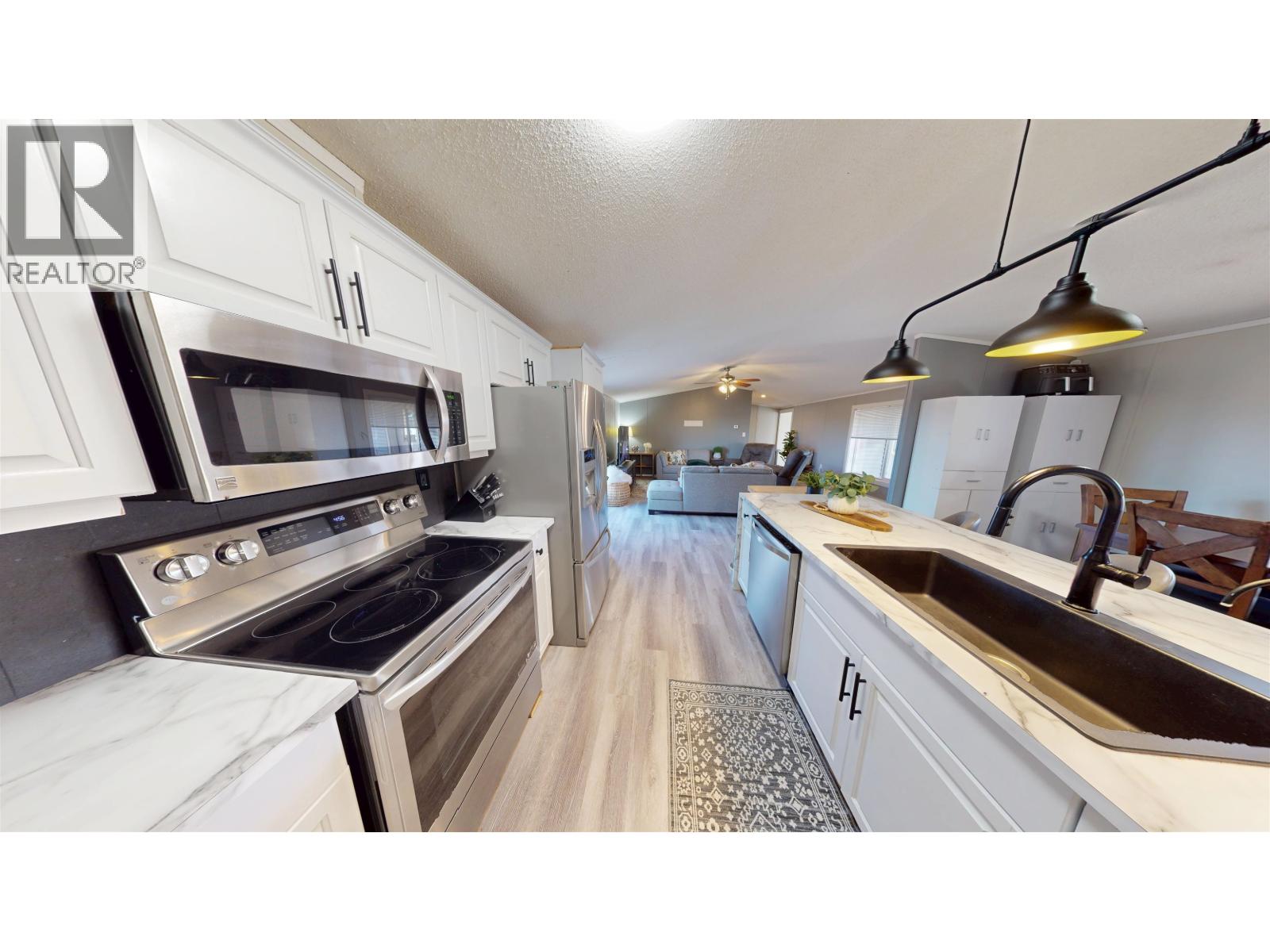 13673 283 Road, Fort St. John, British Columbia  V0C 1H0 - Photo 23 - R3055095
