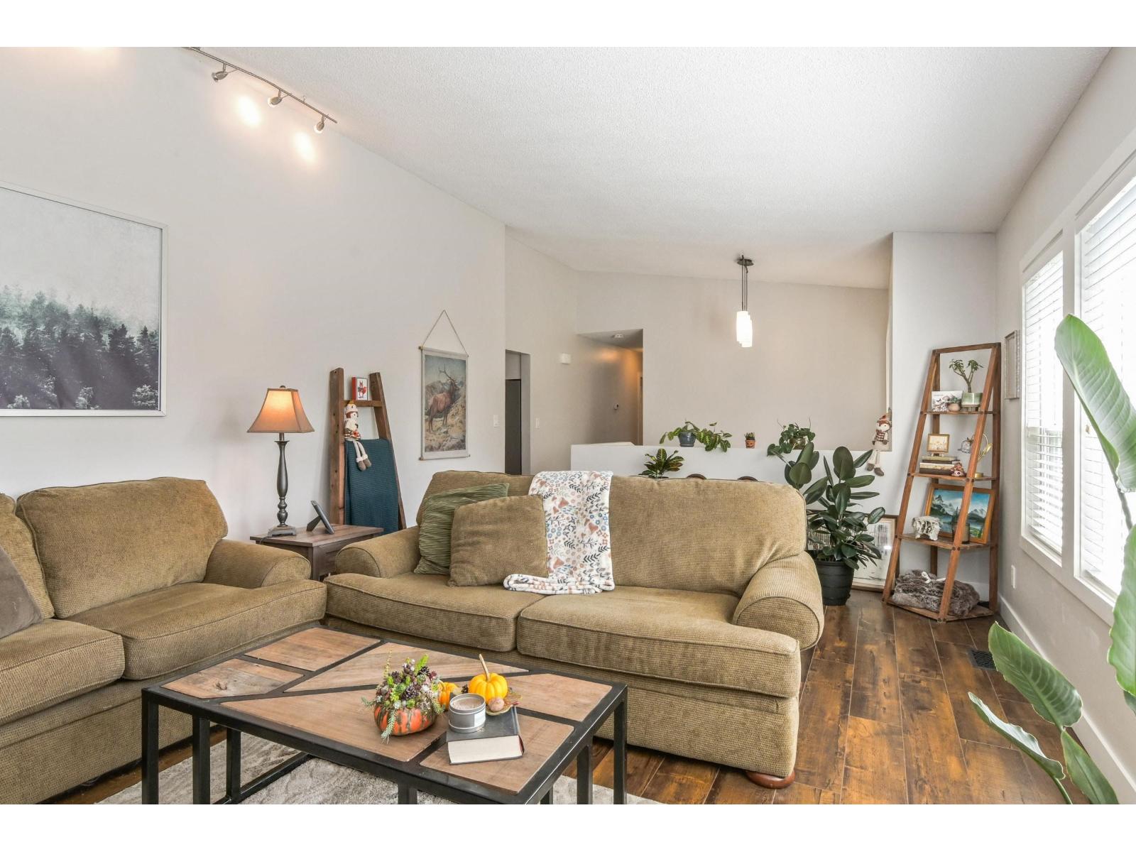 7930 Osprey Street, Mission, British Columbia  V2V 4P7 - Photo 6 - R3055208