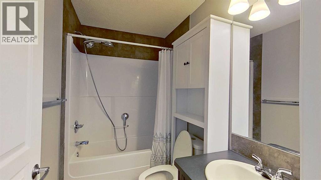 63 Elgin Meadows Park Se, Calgary, Alberta  T2Z 1B5 - Photo 20 - A2258304