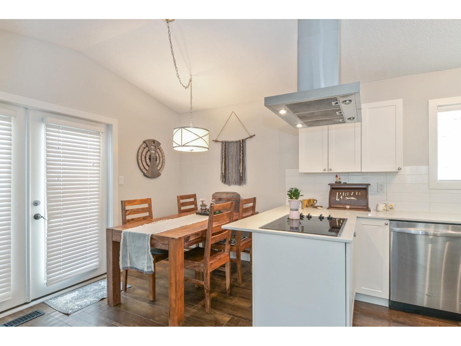 7930 Osprey Street, Mission, British Columbia  V2V 4P7 - Photo 8 - R3055208