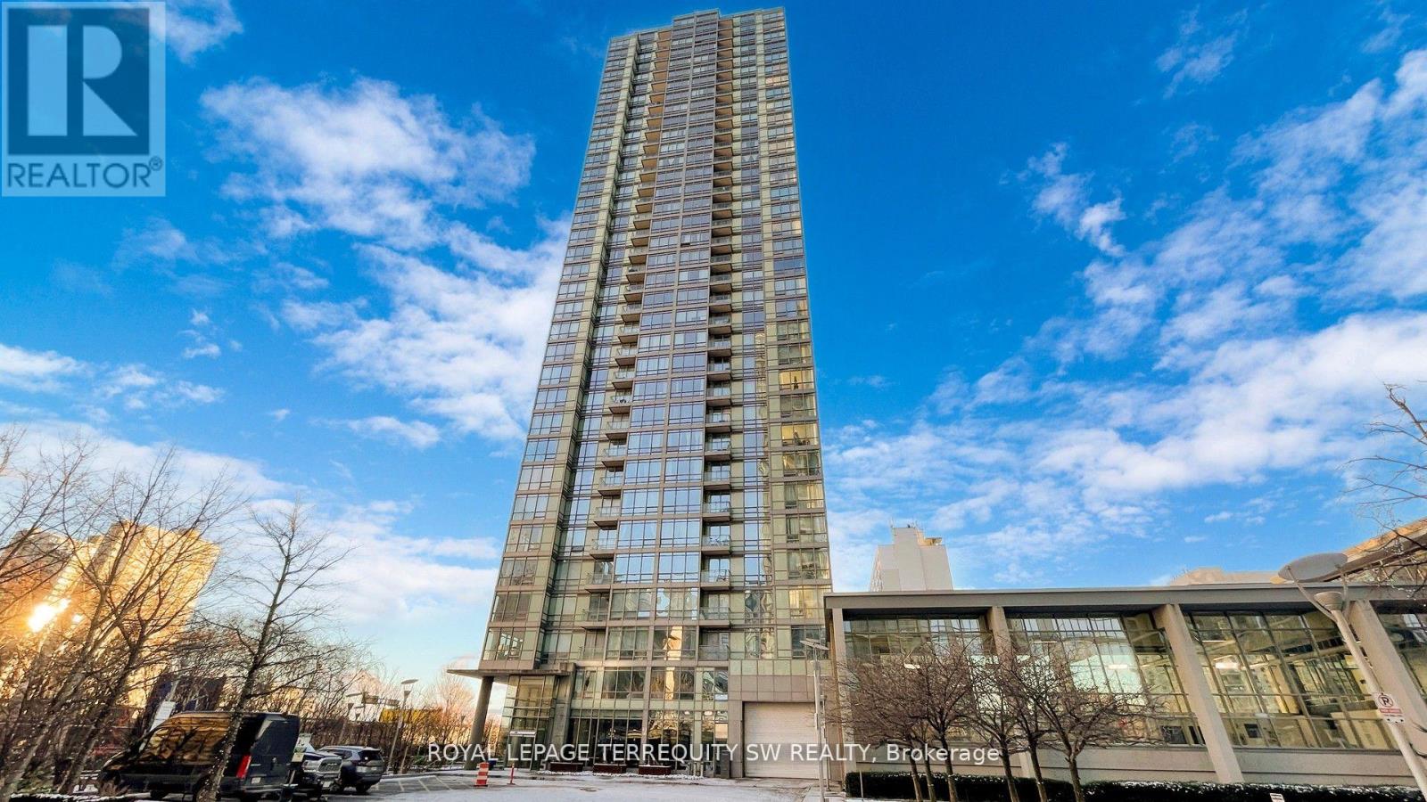 3505 - 5 Mariner Terrace, Toronto, Ontario  M5V 3V6 - Photo 2 - C12444030