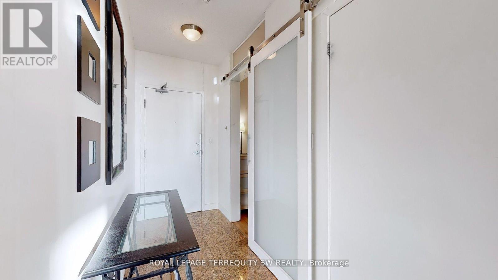 3505 - 5 Mariner Terrace, Toronto, Ontario  M5V 3V6 - Photo 28 - C12444030