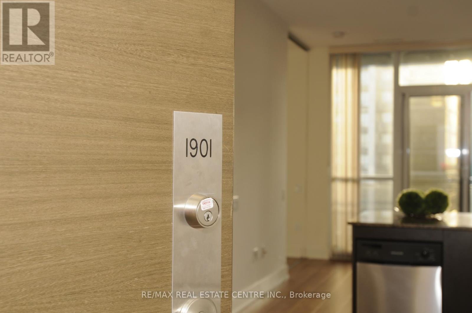 1901 - 23 Sheppard Avenue E, Toronto, Ontario  M2N 2Z8 - Photo 13 - C12444042