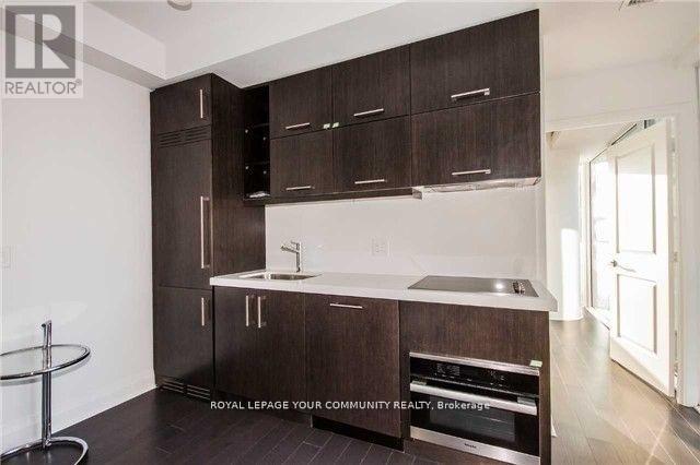 3708 - 1080 Bay Street, Toronto, Ontario  M5S 0A6 - Photo 4 - C12444066