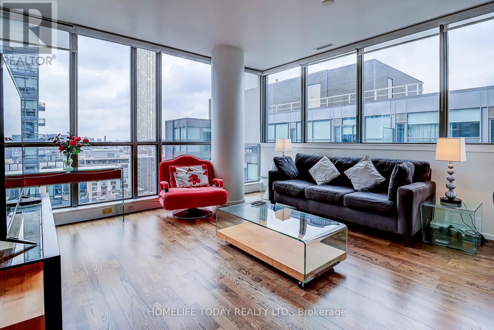 1502 - 8 Charlotte Street, Toronto (Waterfront Communities), Ontario  M5V 0K4 - Photo 6 - C12444076