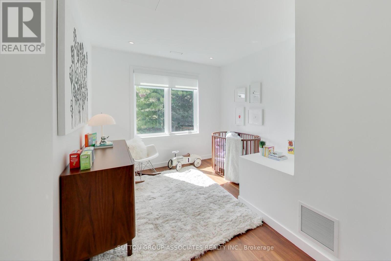 83 Pinewood Avenue, Toronto (Humewood-Cedarvale), Ontario  M6C 2V2 - Photo 28 - C12444113