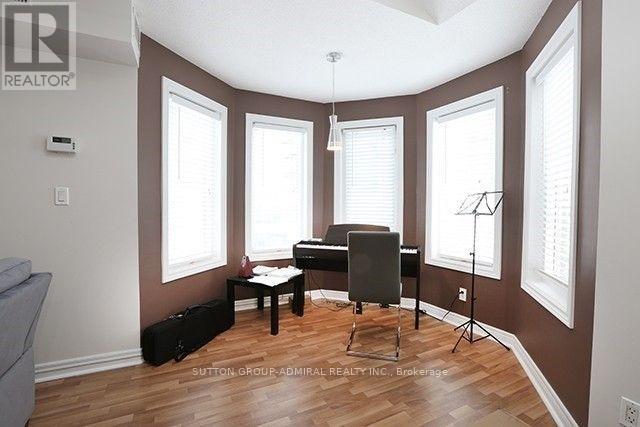 301 - 12 Brian Peck Crescent, Toronto (Leaside), Ontario  M4G 4K4 - Photo 7 - C12444131