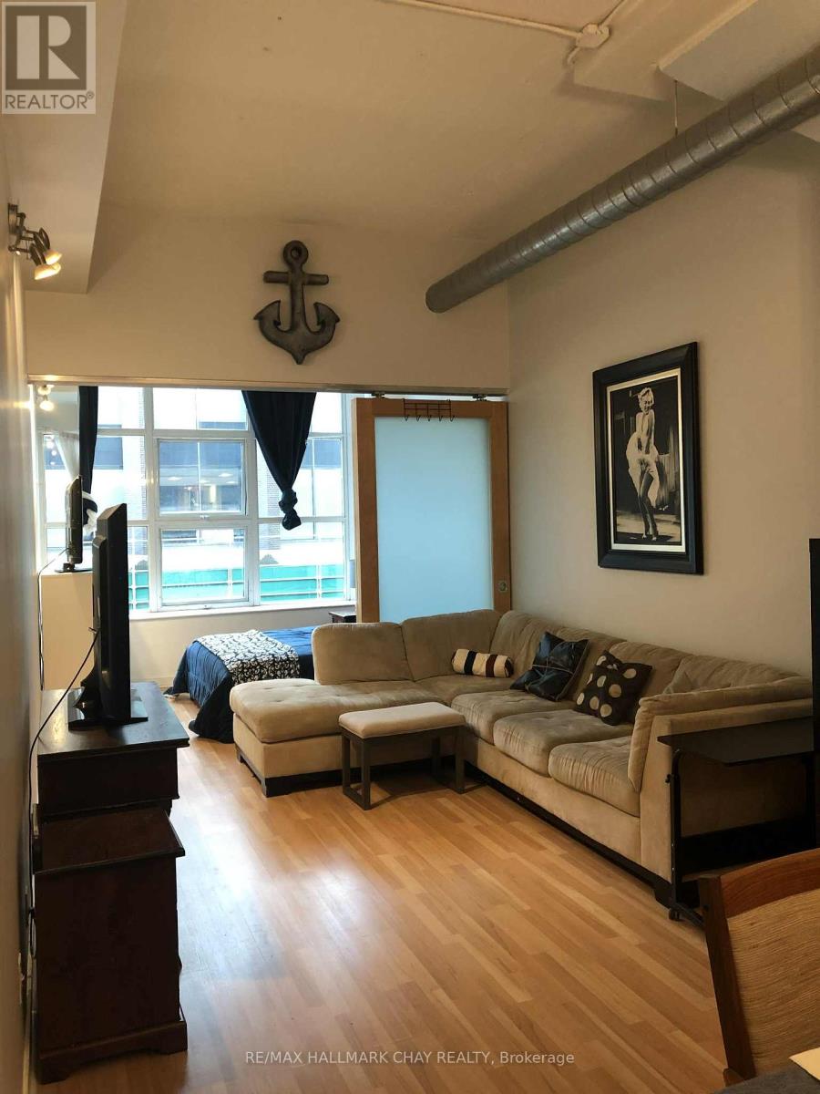 825 - 155 DALHOUSIE STREET, Toronto, Ontario