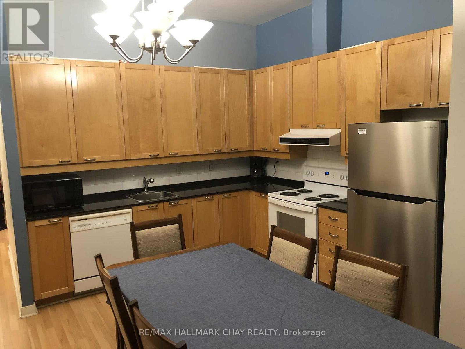 825 - 155 Dalhousie Street, Toronto, Ontario  M5B 2P7 - Photo 3 - C12444141