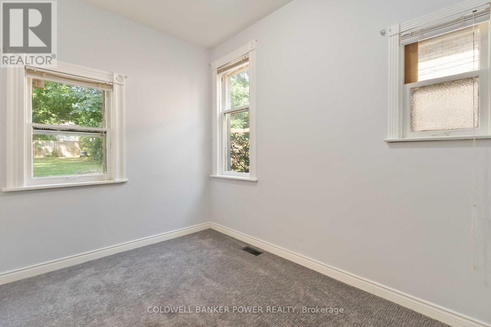 547 William Street, London East (East F), Ontario  N6B 3E8 - Photo 22 - X12444163