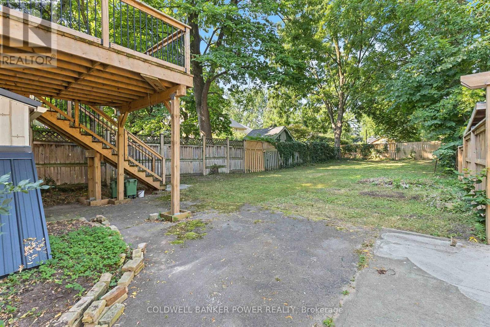 547 William Street, London East (East F), Ontario  N6B 3E8 - Photo 42 - X12444163